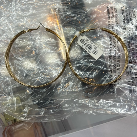 Hoop earrings - Picture 4 of 4